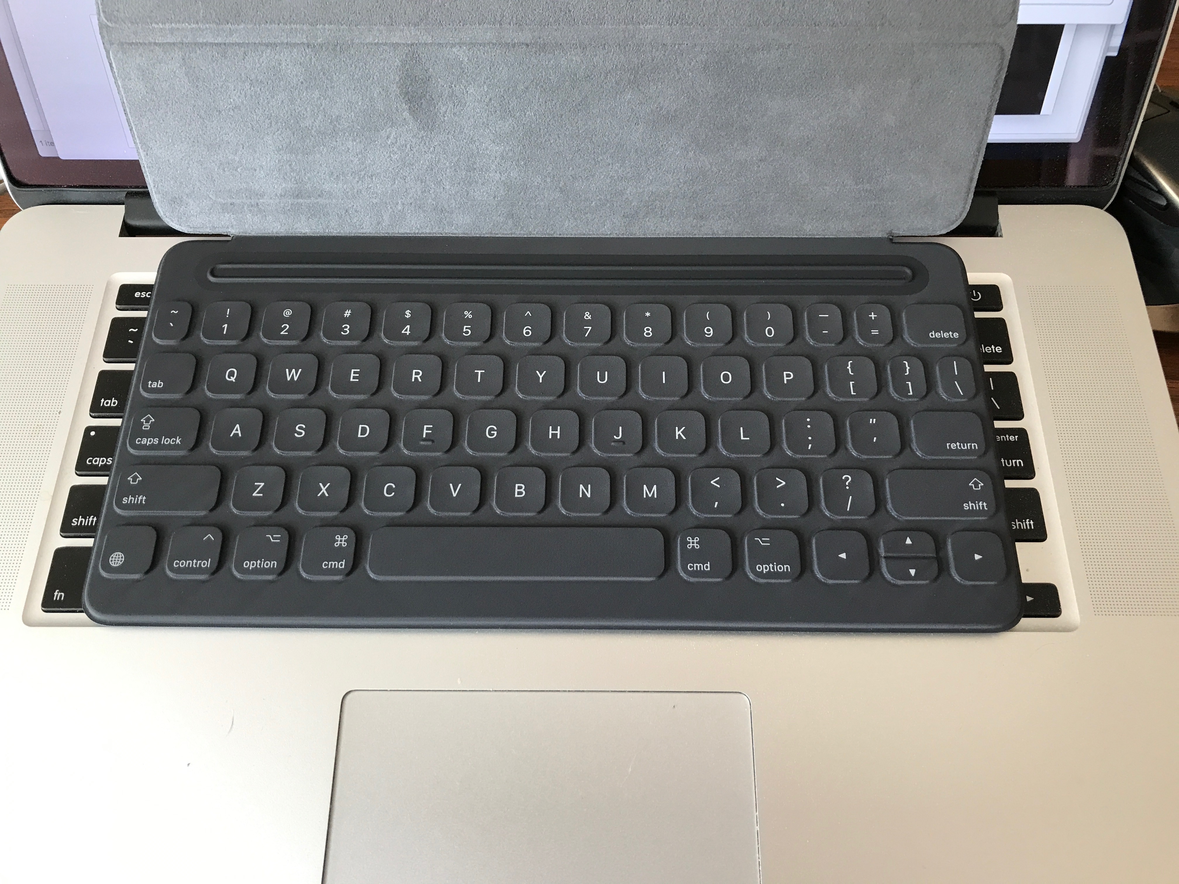 Smart Keyboard